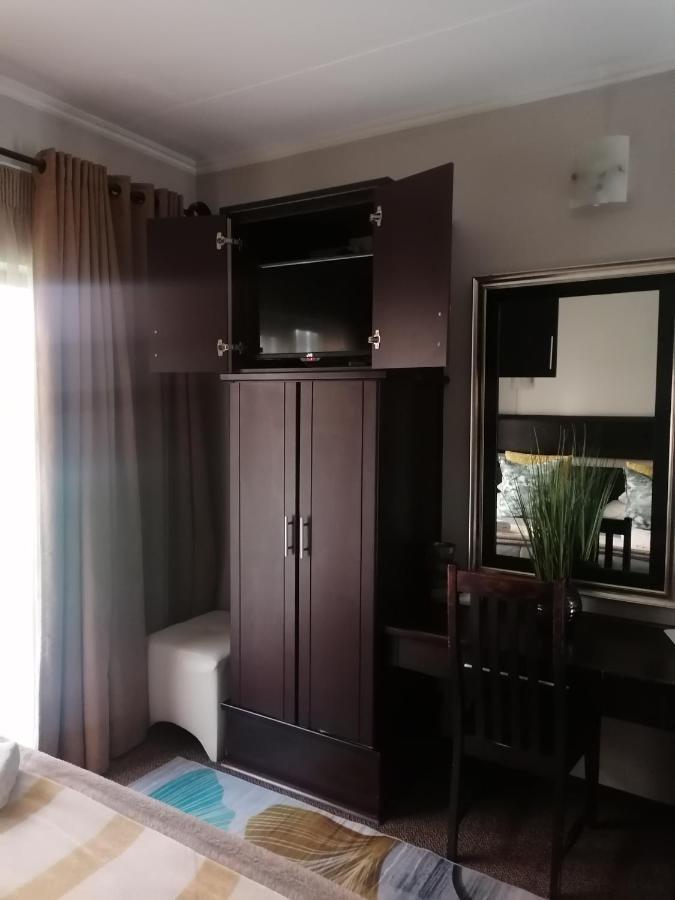Apartamento Reliwave Pty Ltd Bloemfontein Exterior foto